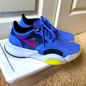 LIKE NEW! NIKE Superrep Sneakers